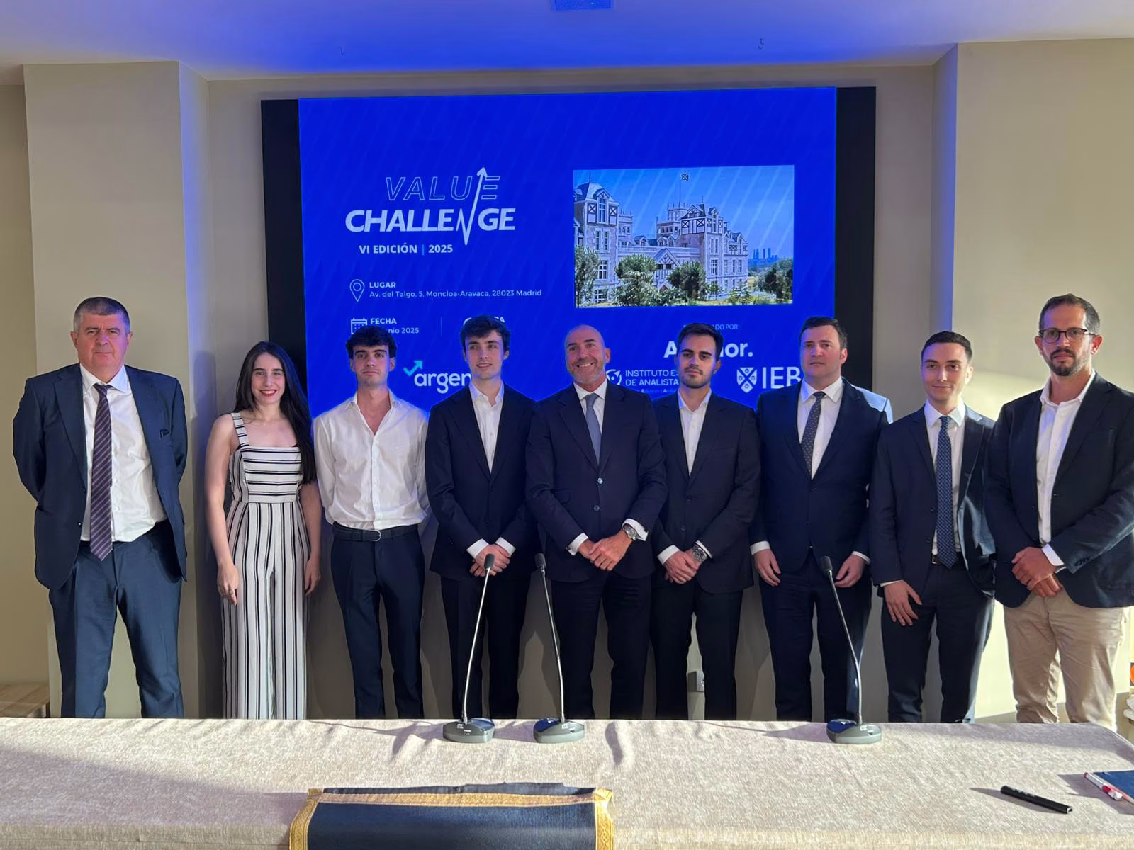 Participantes y jurado del Value Challenge 2025